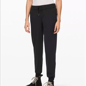 Lululemon On The Fly Joggers
